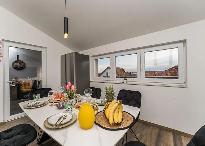 Relax 3Bdr Apartment With Terrace And Bbq