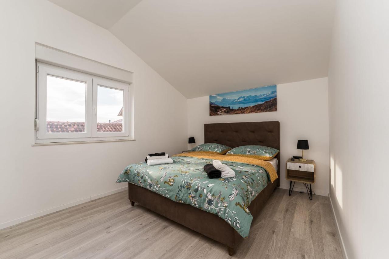 Relax 3bdr With Terrace And Bbq Appartement Zadar